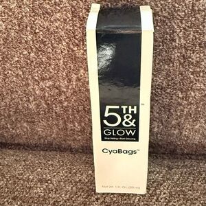 NWB Sealed 5th & Glow Cyabags under eye serum